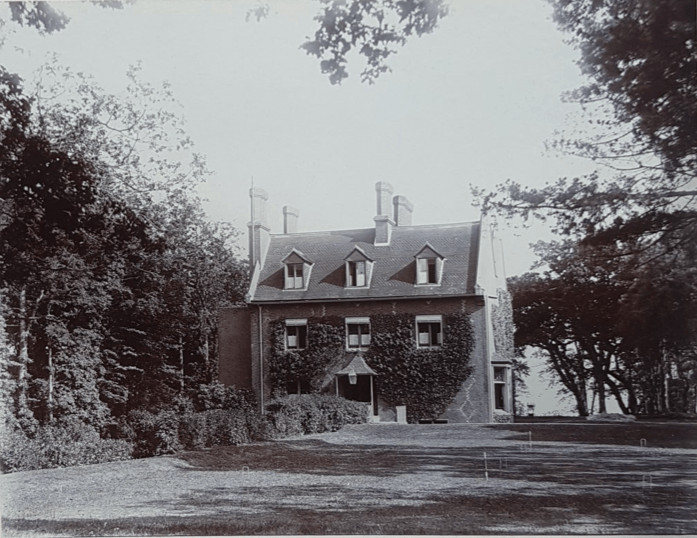 Photo courtesy of Patrick Jacob Netley Cliff (House)