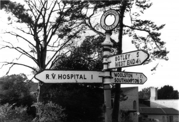Sign post to the Royal Victoria Hospital