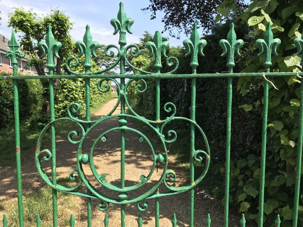 Netley Abbey Village Recreation Ground Gates