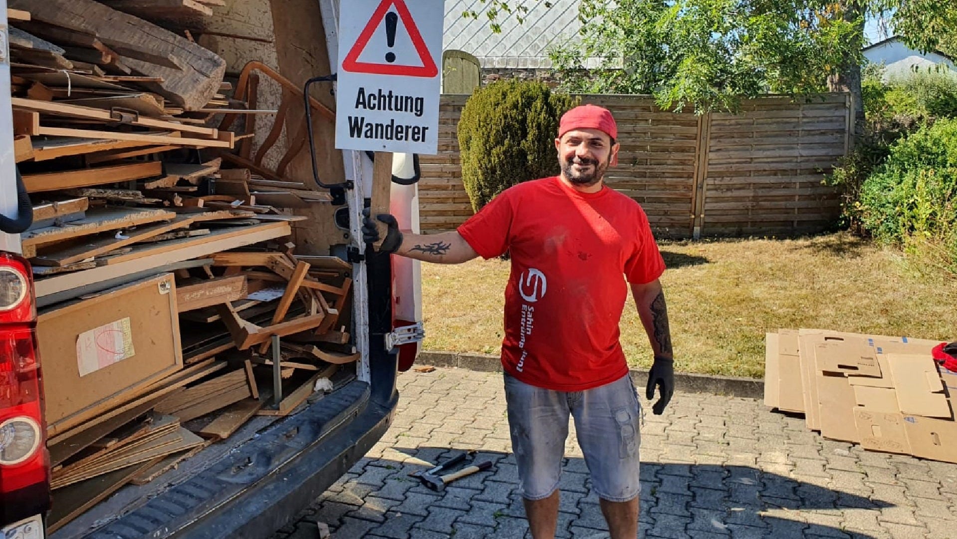 Entrümpelungen Haushaltsauflösungen Umzüge Abbrucharbeiten Messieräumungen