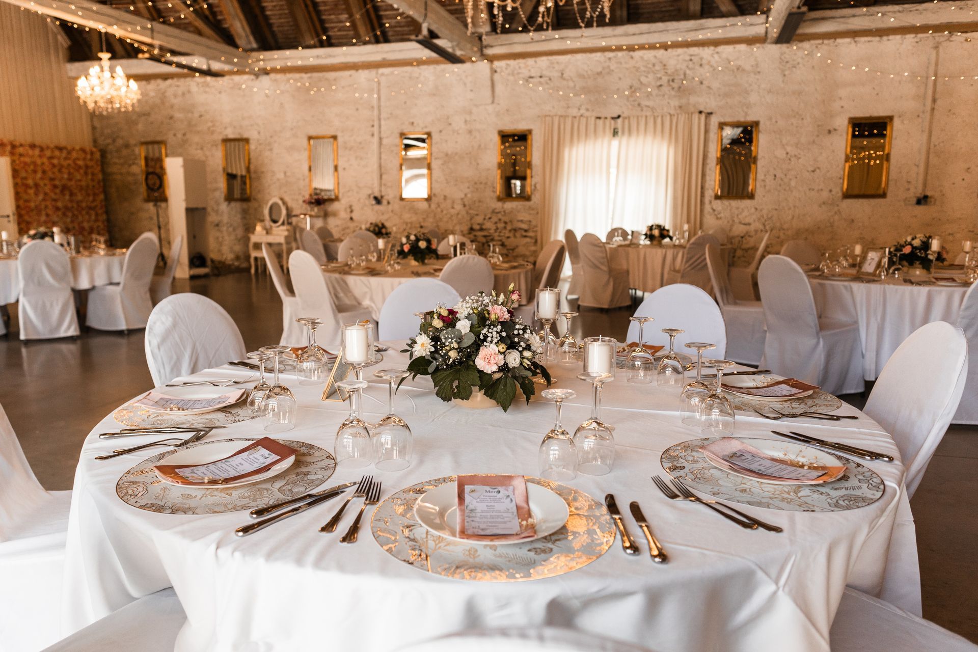 Auf diesem Foto sieht man den Sitzplan in der Gaststätte Röhrl