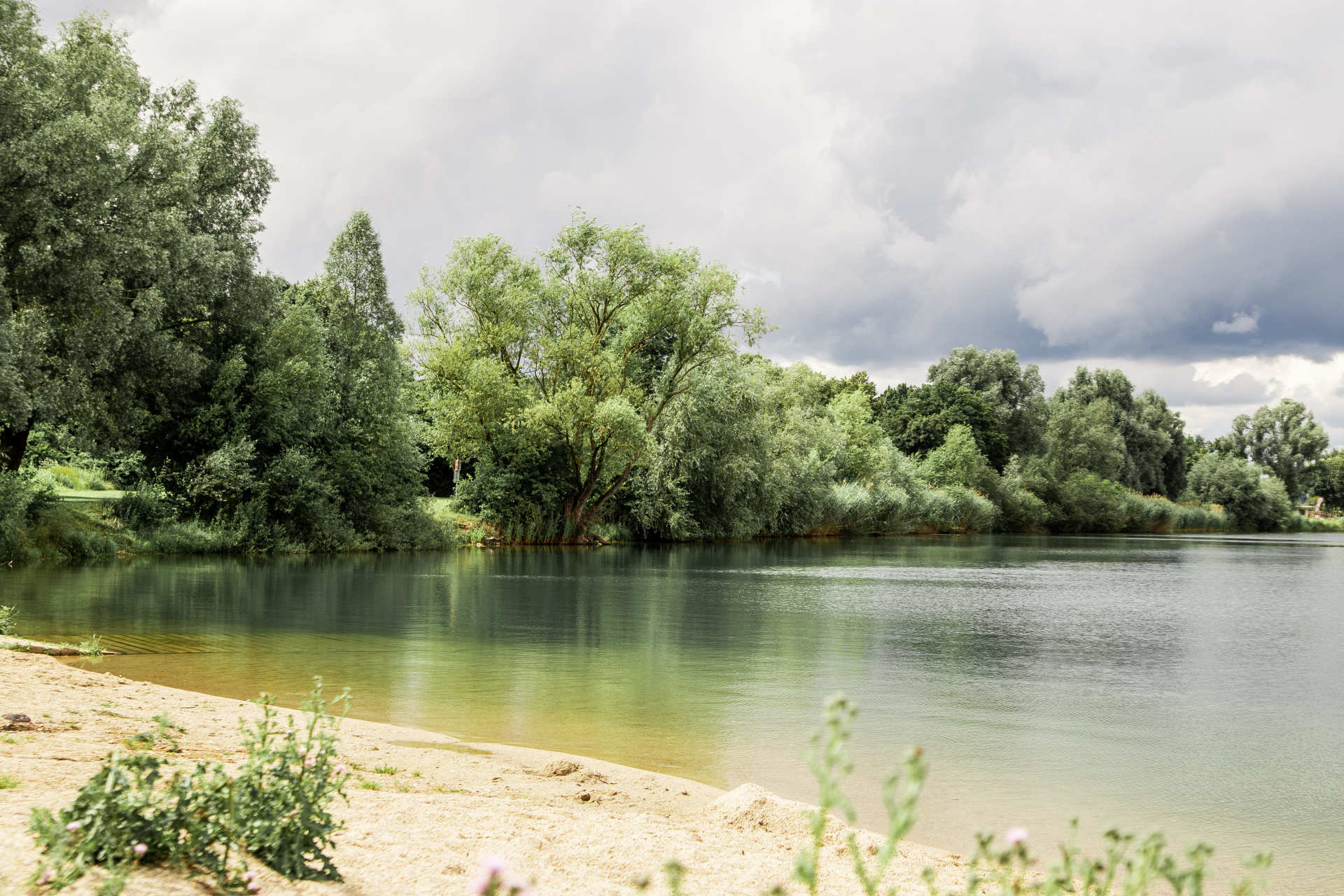 Guggenberger See in Neutraubling Auf dem Bild sieht man den Guggenberger See in Neutraubling