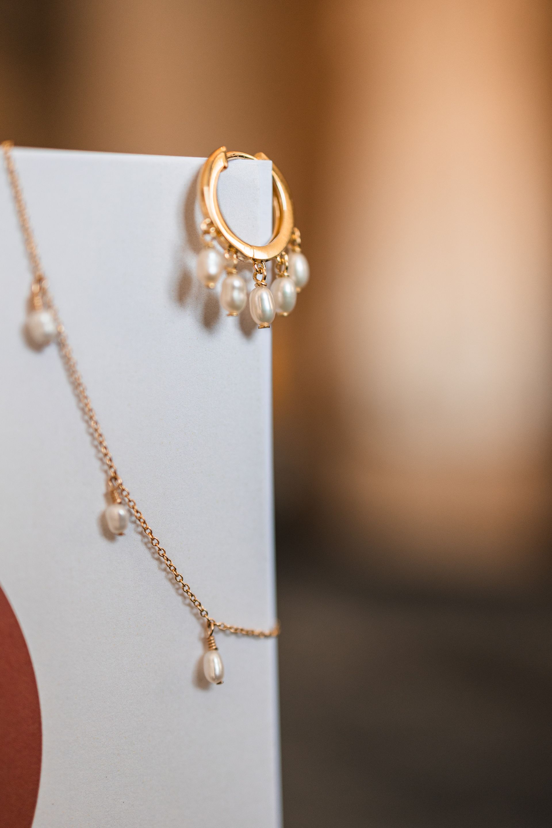 Schmuck der Braut Auf diesem Foto sieht man den Schmuck der Braut