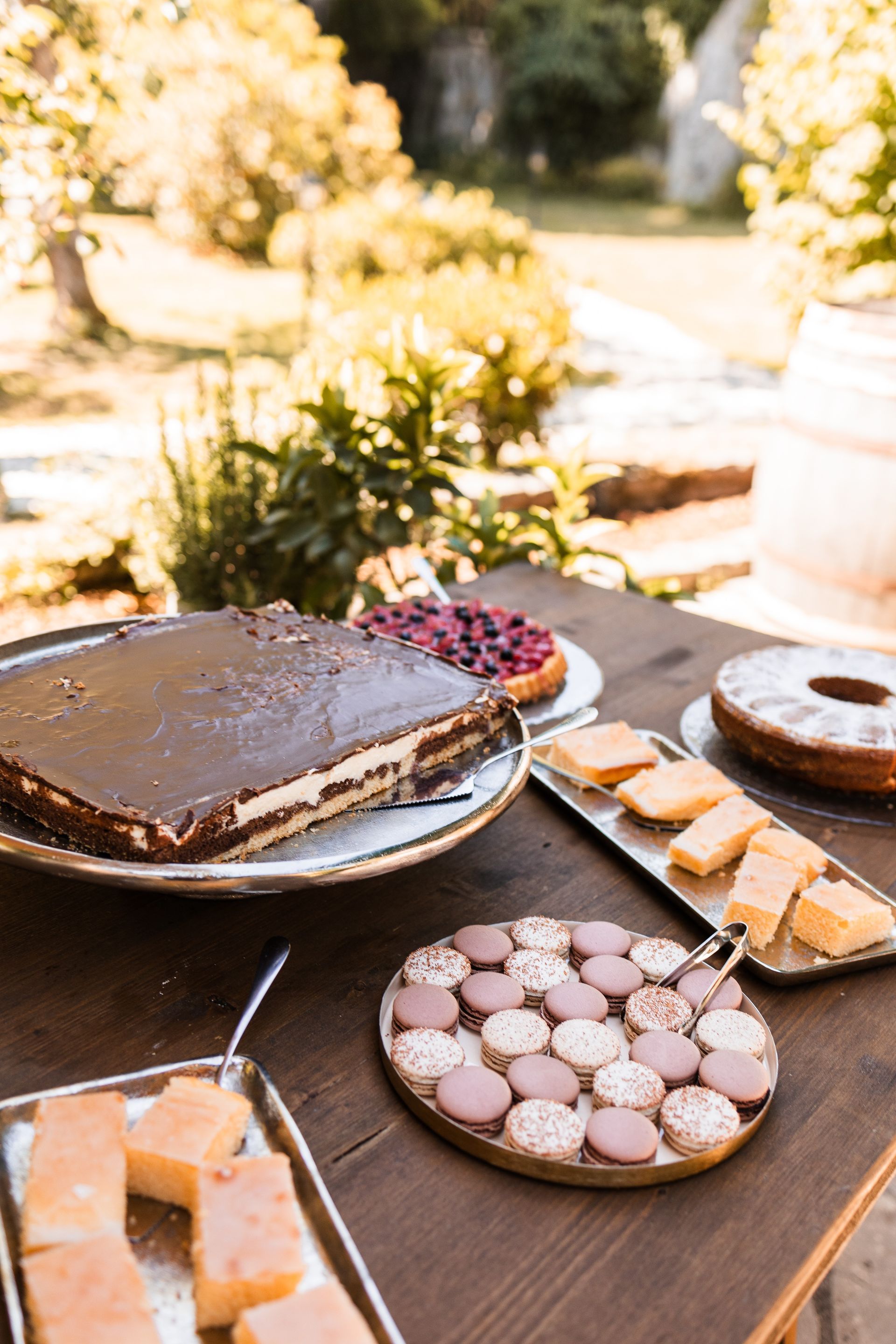 Kuchenbuffett Auf diesem Foto sieht man das Kuchenbuffett