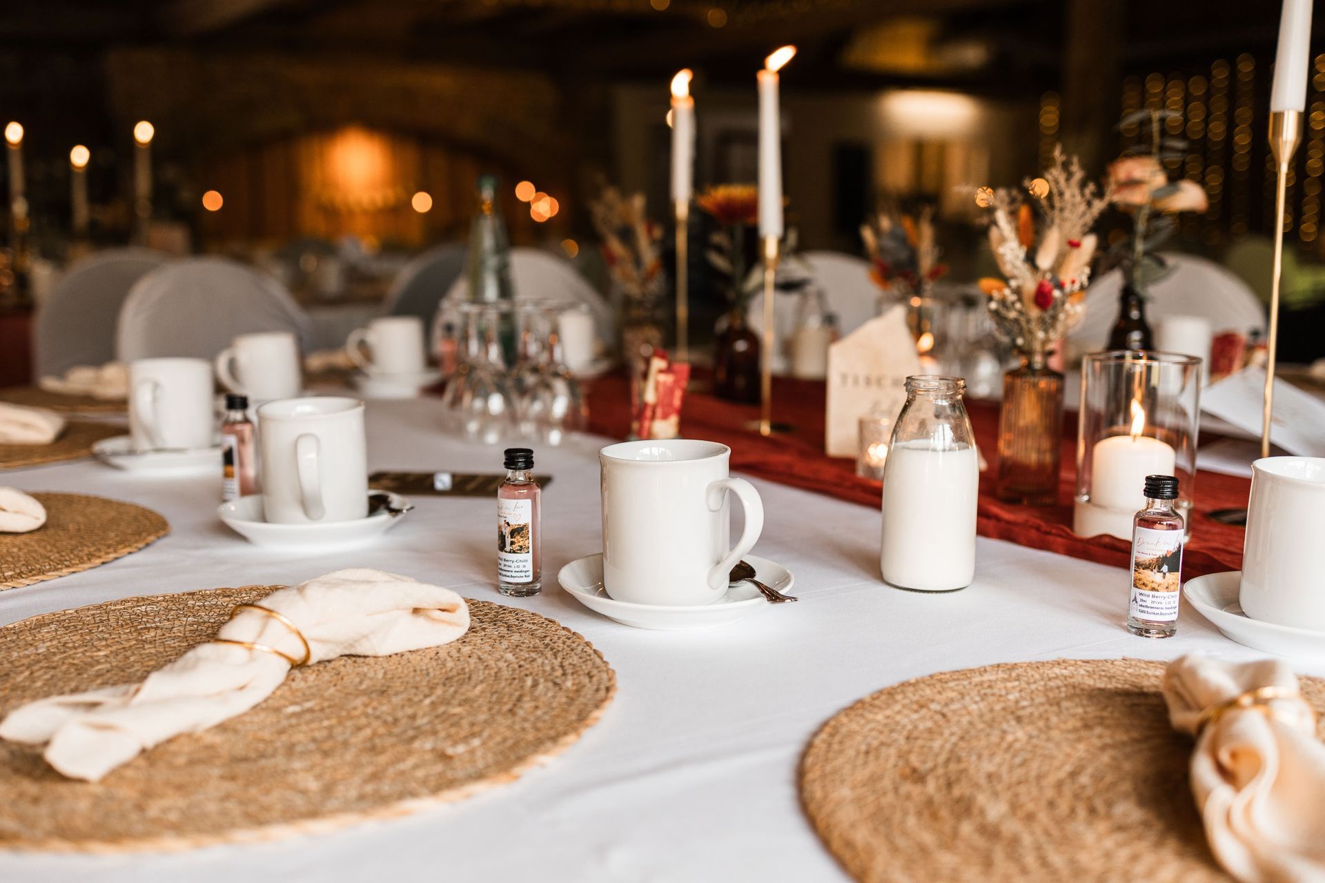 Auf diesem Foto sieht man die Gaststätte Röhrl von außen