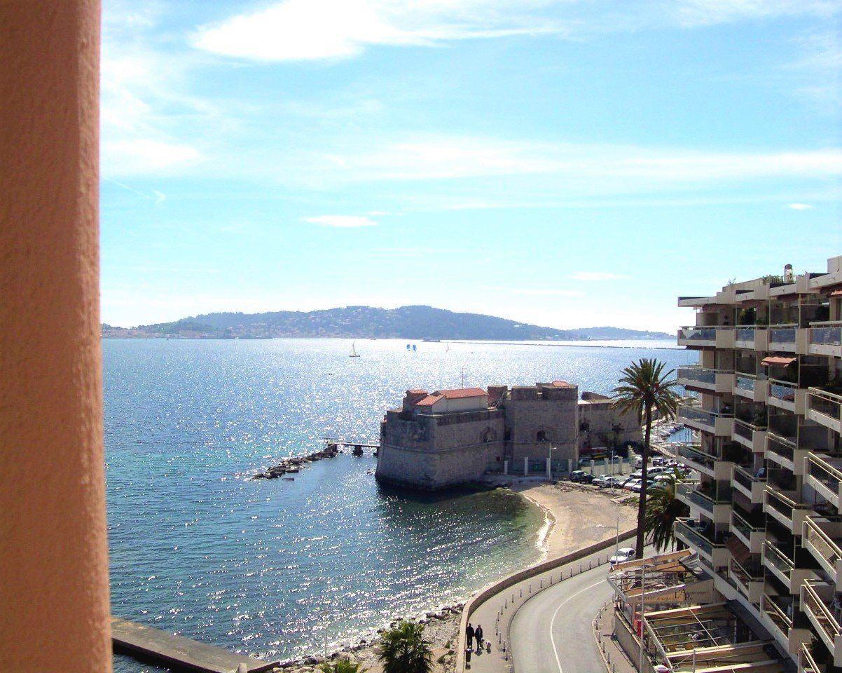 balcon appartement vue mer fort au Mourillon Toulon