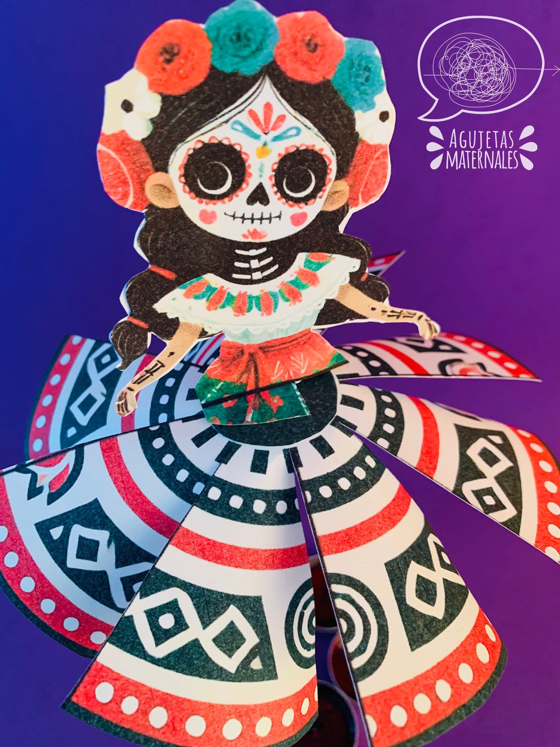 Una catrina de Día de Muertos para hacer un experimento de corrientes de convección