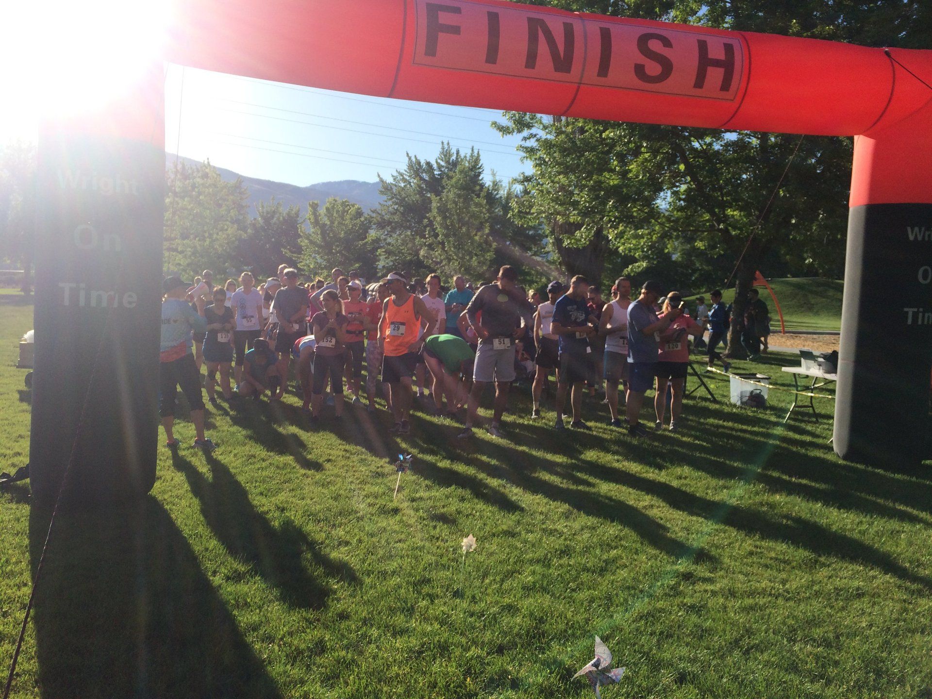 Race Arch with Runners