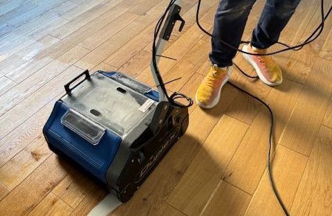 pulizia parquet, trattamento di pulizia profonda, posa parquet, Schipani, Schipani1960, Schipani 1960, Parquet, Parquet a milano, Pavimenti in legno, Pavimenti in legno a Milano, Lamatura parquet, posa parquet, ripristino parquet, arbol, arbolgallery, Gaetano schipani, Giuseppe schipani, Milano parquet, Milanoparquet, arbolgroup, levigatura parquet, schipaniparquet, schipani parquet, dal 1960, Pavimenti in legno a milano, rivestimento scale, scale in legno, battiscopa, posa battiscopa, posa decking, posa pavimenti per esterni, falegnameria, arbol, arbolgallery.