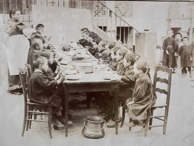 Cantine scolaire d'Entraygues (Aveyron)