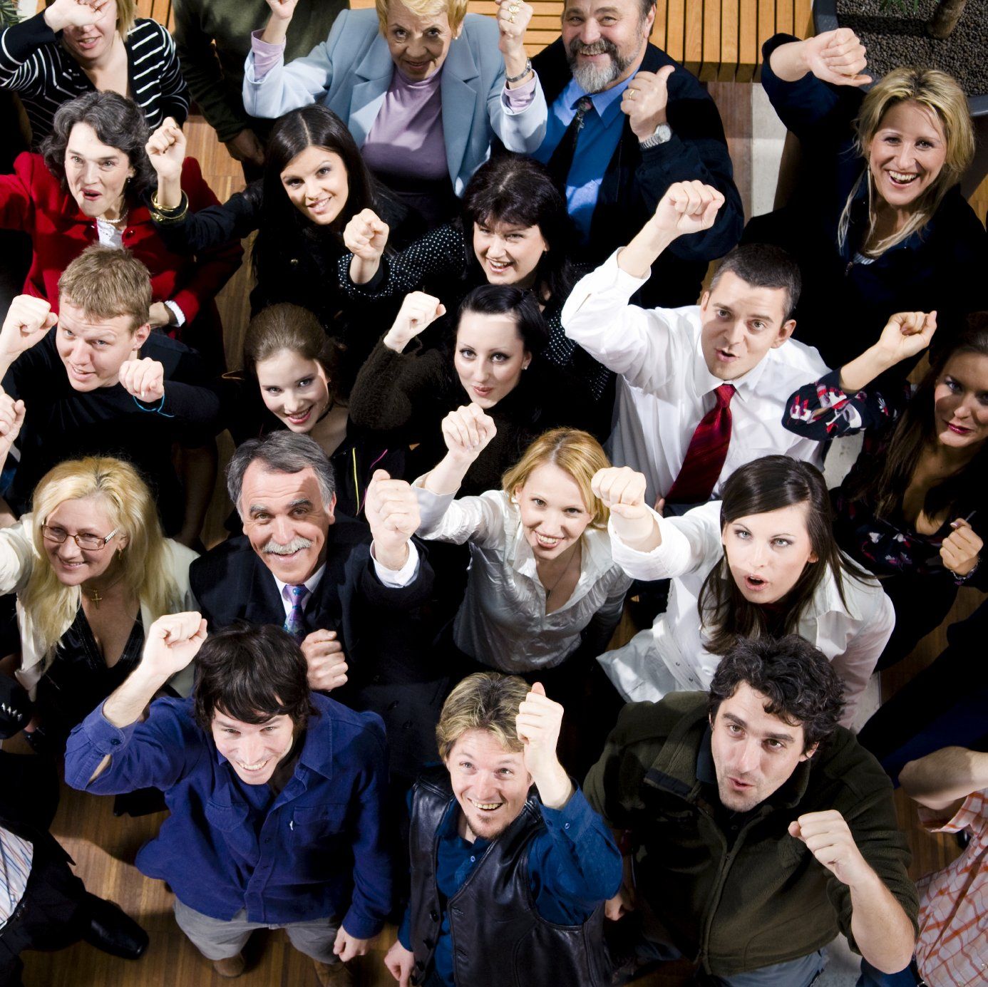 Feiern im Schloss Bad Waldsee, Hochzeit im Schloss Bad Waldsee, Geburtstag im Schloss Bad Waldsee, sonstige Feiern im Schloss Bad Waldsee, stimmungsvolle Atmosphäre, Catering-Service, Patisserie, Dekoration, Fotografie, Videografie, Musik, Oldtimer