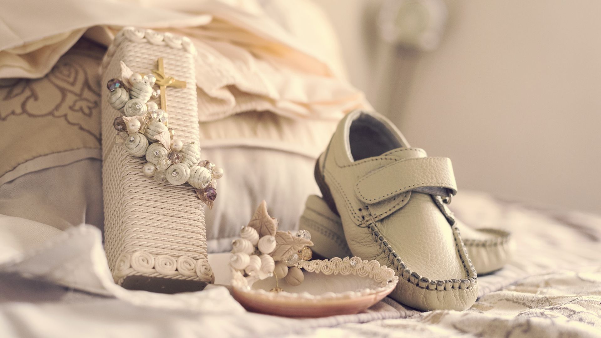 Feiern im Schloss Bad Waldsee, Hochzeit im Schloss Bad Waldsee, Geburtstag im Schloss Bad Waldsee, sonstige Feiern im Schloss Bad Waldsee, stimmungsvolle Atmosphäre, Catering-Service, Patisserie, Dekoration, Fotografie, Videografie, Musik, Oldtimer