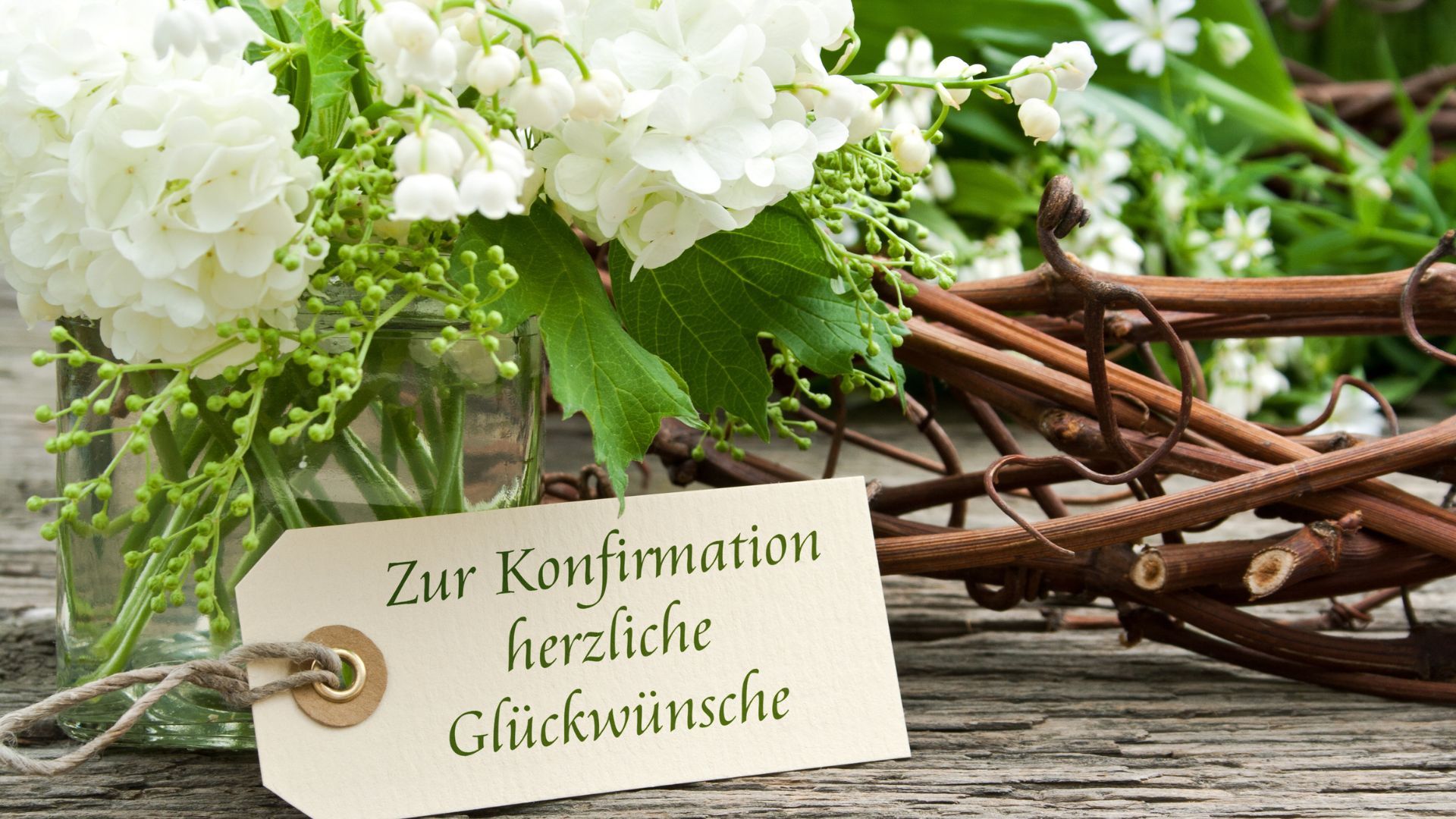 Feiern im Schloss Bad Waldsee, Hochzeit im Schloss Bad Waldsee, Geburtstag im Schloss Bad Waldsee, sonstige Feiern im Schloss Bad Waldsee, stimmungsvolle Atmosphäre, Catering-Service, Patisserie, Dekoration, Fotografie, Videografie, Musik, Oldtimer