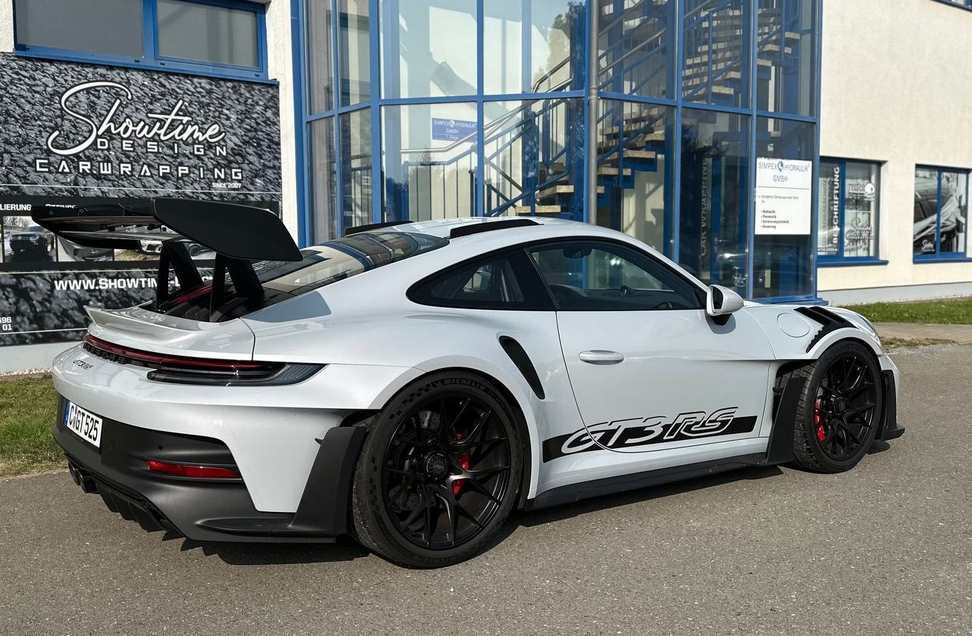 Showtime Design Carwrapping - Individuelles Digitaldruck Design Porsche GT3 RS mit Fullbody Lackschutz Folierung Gera Thüringen Folie Wrapping Design Showtime-Design Lackschutz PPF Lackschutzfolie XPel Stek Legend
