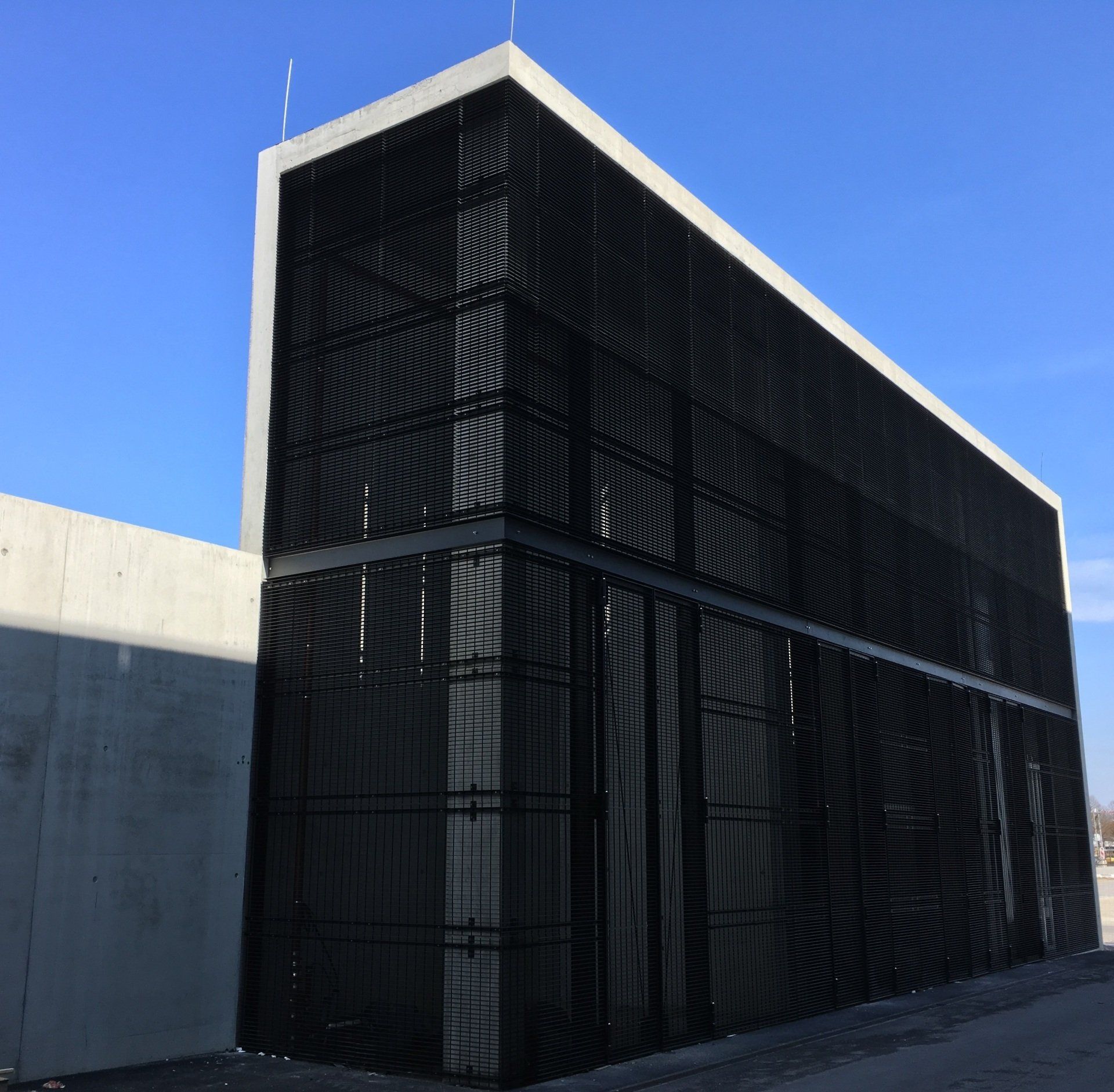 Giitterrostfassade