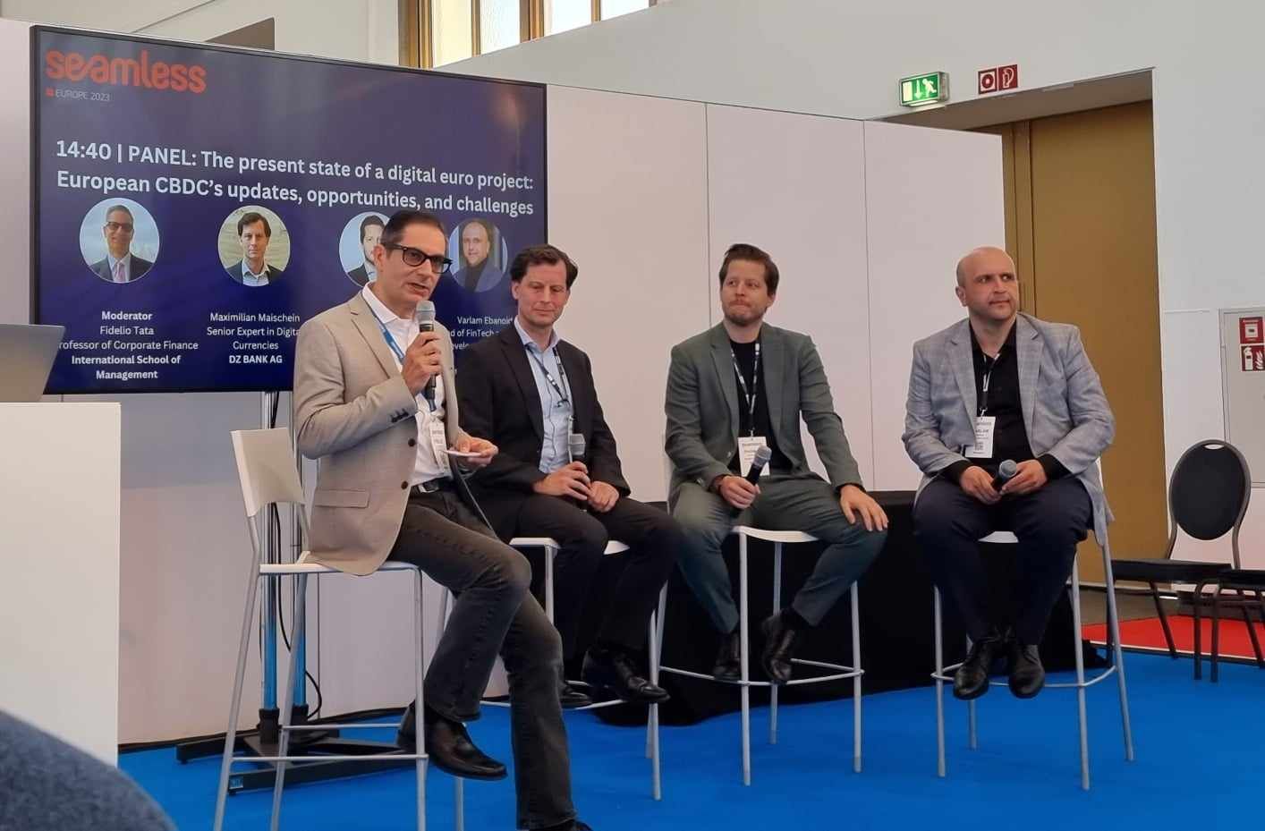 Fidelio als Moderator auf der Seamless Europe 2023 Konferenz