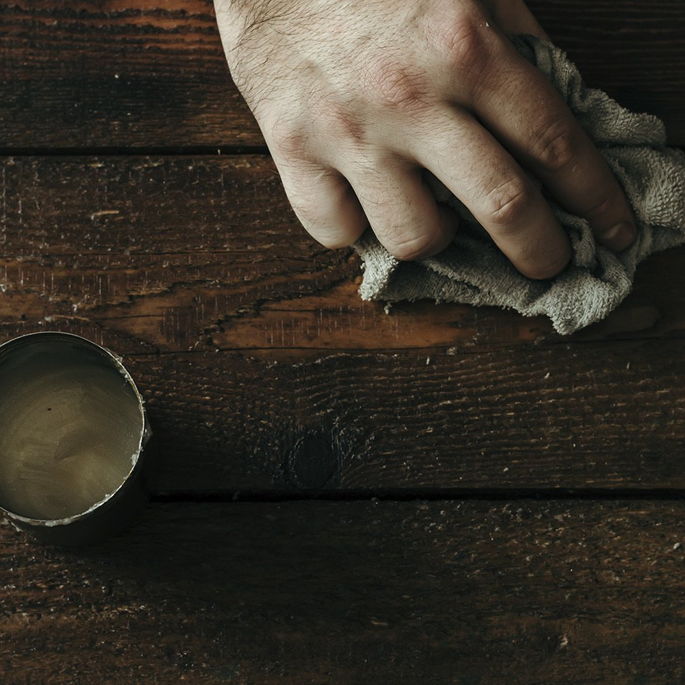 French polishing on wood