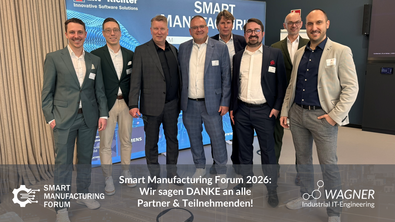 Gruppenfoto von Teilnehmenden des Smart Manufacturing Forums 2026 im Siemens Conference Center