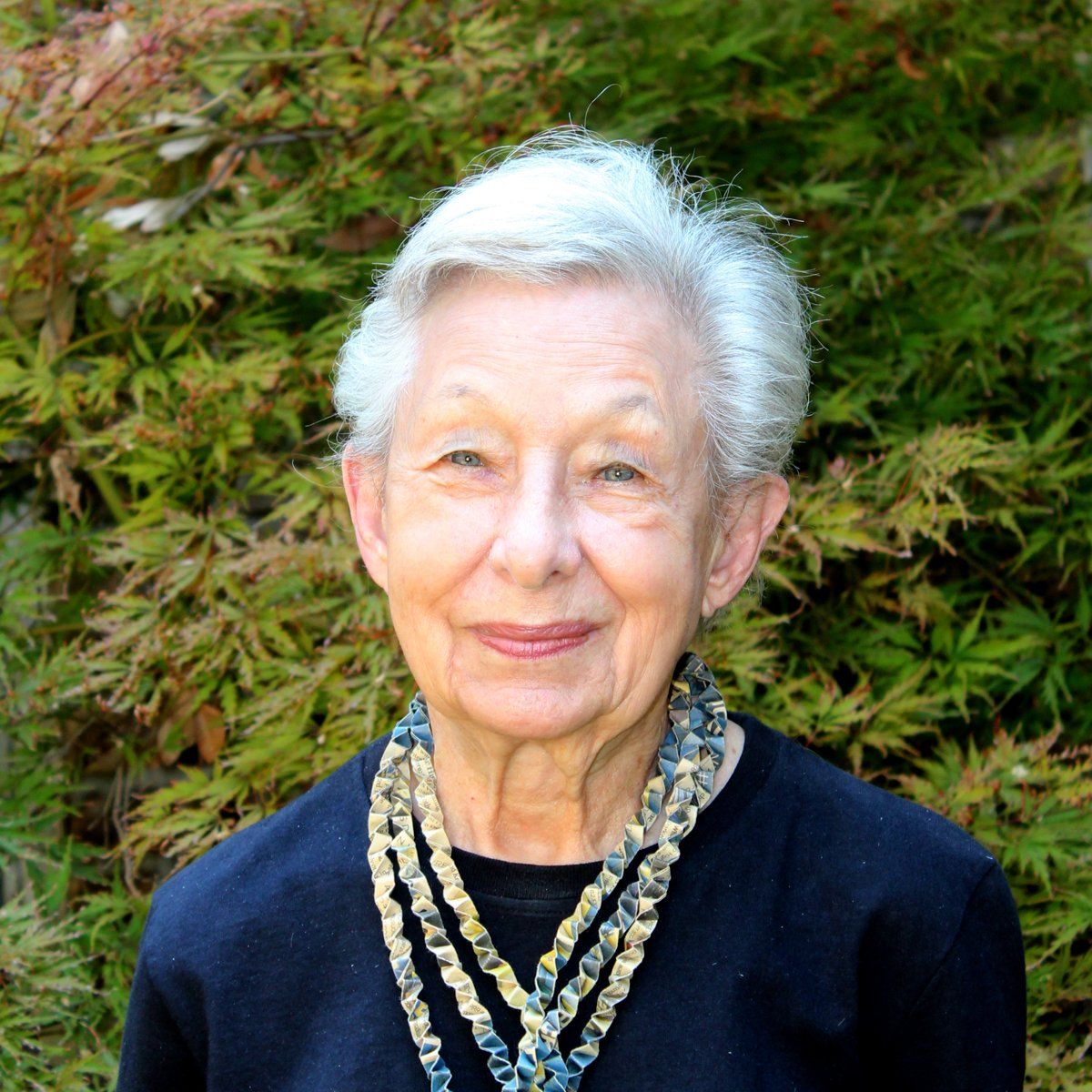 Lu Peters Head Shot