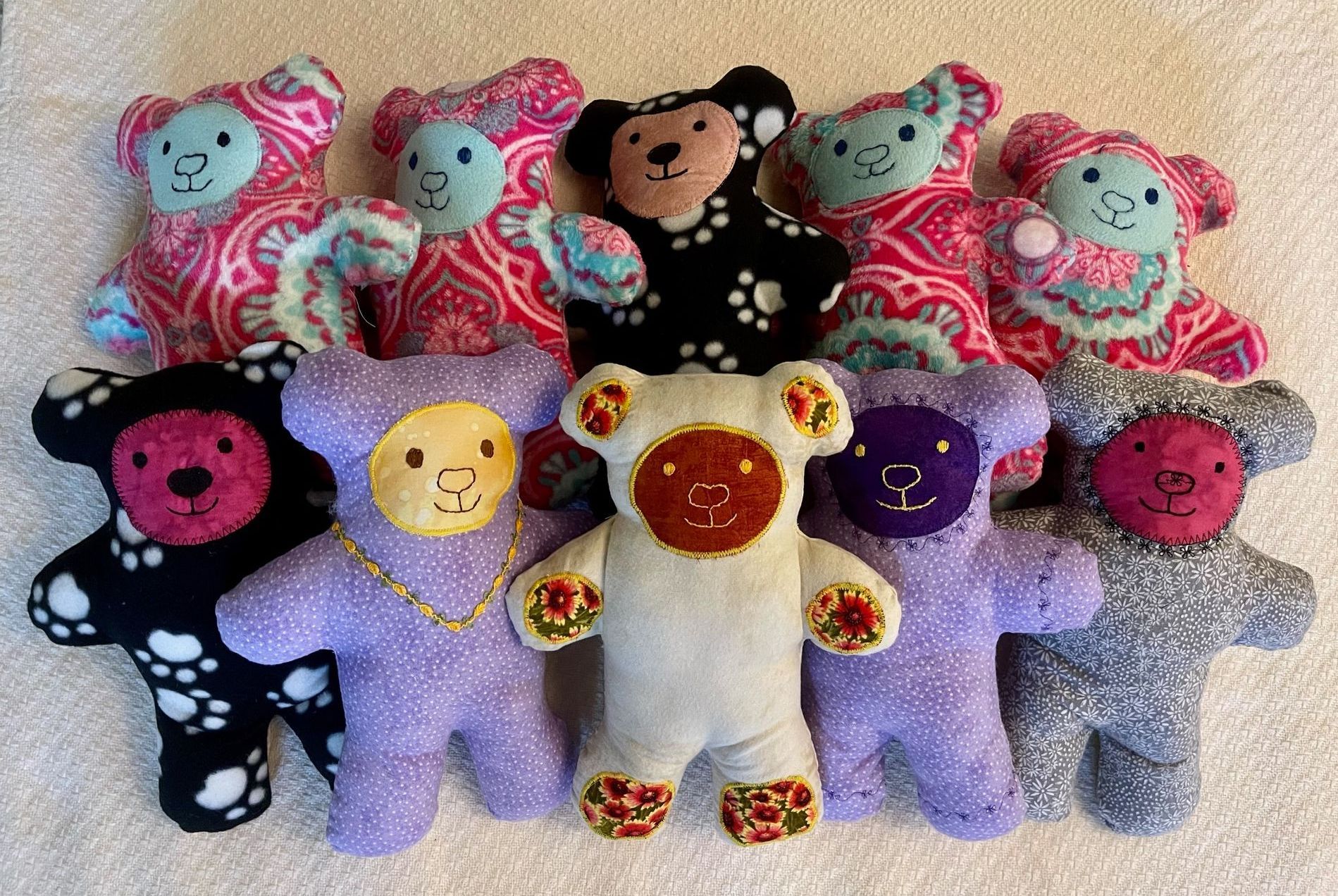 Bears by Mary Ellen Sax for the Dolls of Hope Project. Bears by Mary Ellen Sax for the Dolls of Hope Project. (Above)