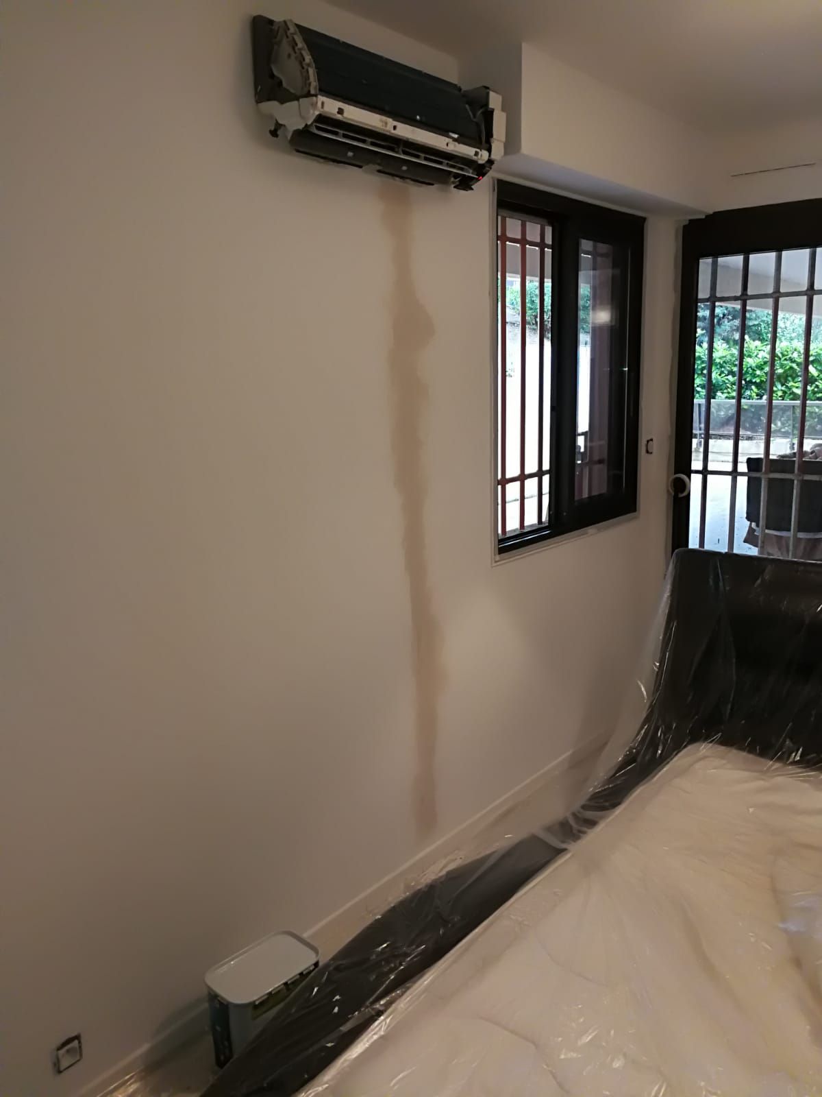 замена водонагревателя в Ницце, ремонт водонагревателя в Ницце, 
замена электрического водонагревателя в Ницце, установка крана в ванной, установка крана в кухне Ницца, возведение стены из кирпича в Ницце, установка лестницы из бетона в Ницце,