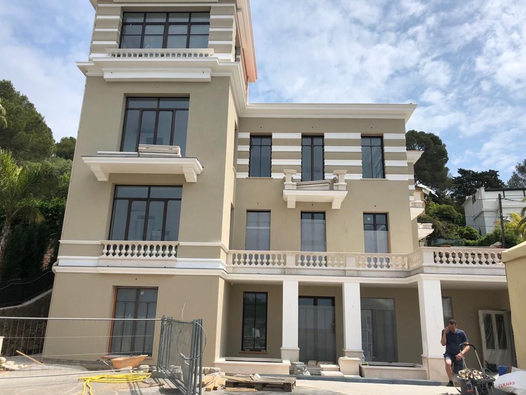 Rénovation d'appartement à Monaco, rénovation de villa à Monaco, réaménagement et rénovation à Monaco, travaux de construction à Monaco, montage de meubles à Monaco, entretien de jardin à Monaco, travaux de béton à Monaco, réparation électrique à Monaco, rénovation à Monaco, électricien à Monaco, plombier à Monaco, tonte de pelouse à Monaco, rénovation de piscine à Monaco.