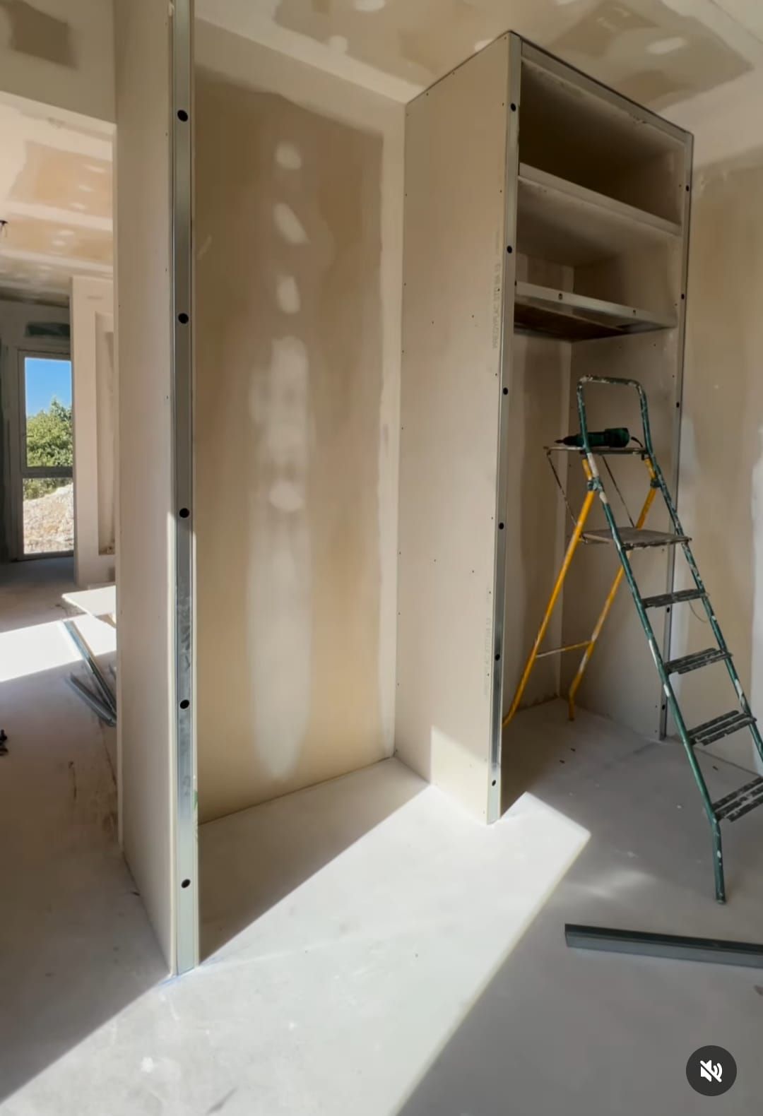 enlever le plâtre des murs à Nice Monaco Cannes Saint-Tropez Cap Ferrat Antibes, peindre la cuisine à Nice Monaco Cannes Saint Tropez Cap Ferrat Antibes, peindre le plafond de la cuisine à Nice Monaco Cannes Saint Tropez Cap Ferrat Antibes, besoin de faire une fresque à Nice Monaco Cannes Saint-Tropez Cap Ferrat Antibes, peindre une fresque Nice Monaco Cannes Saint Tropez Cap Ferrat Antibes, poser du papier peint à Nice Monaco Cannes Saint Tropez Cap Ferrat Antibes,