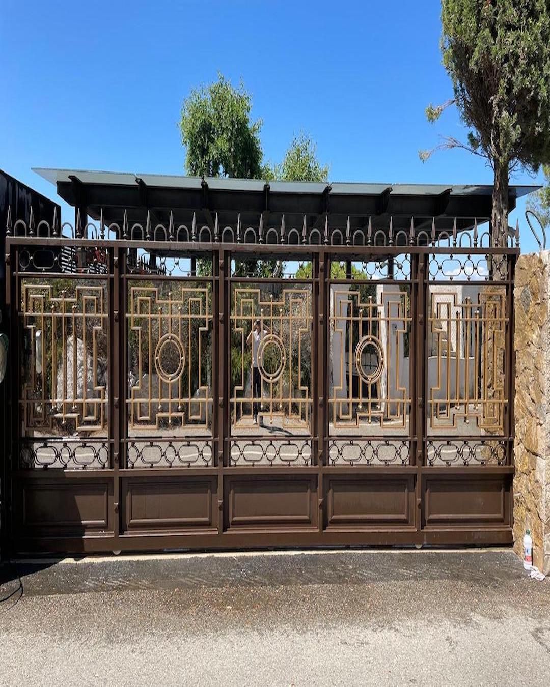 установка ставен в Монако, замена окон стеклопакетов в Монако, установка окон не дорого в Монако, установка дверей не дорого в Монако, Ремонт рольставней в Монако, 
Ремонт кулисных жалюзий в Монако, Заменить короб-выход роллеты в Монако, Установка электрических рольставней в Монако, Установка электрических жалюзи в Монако,