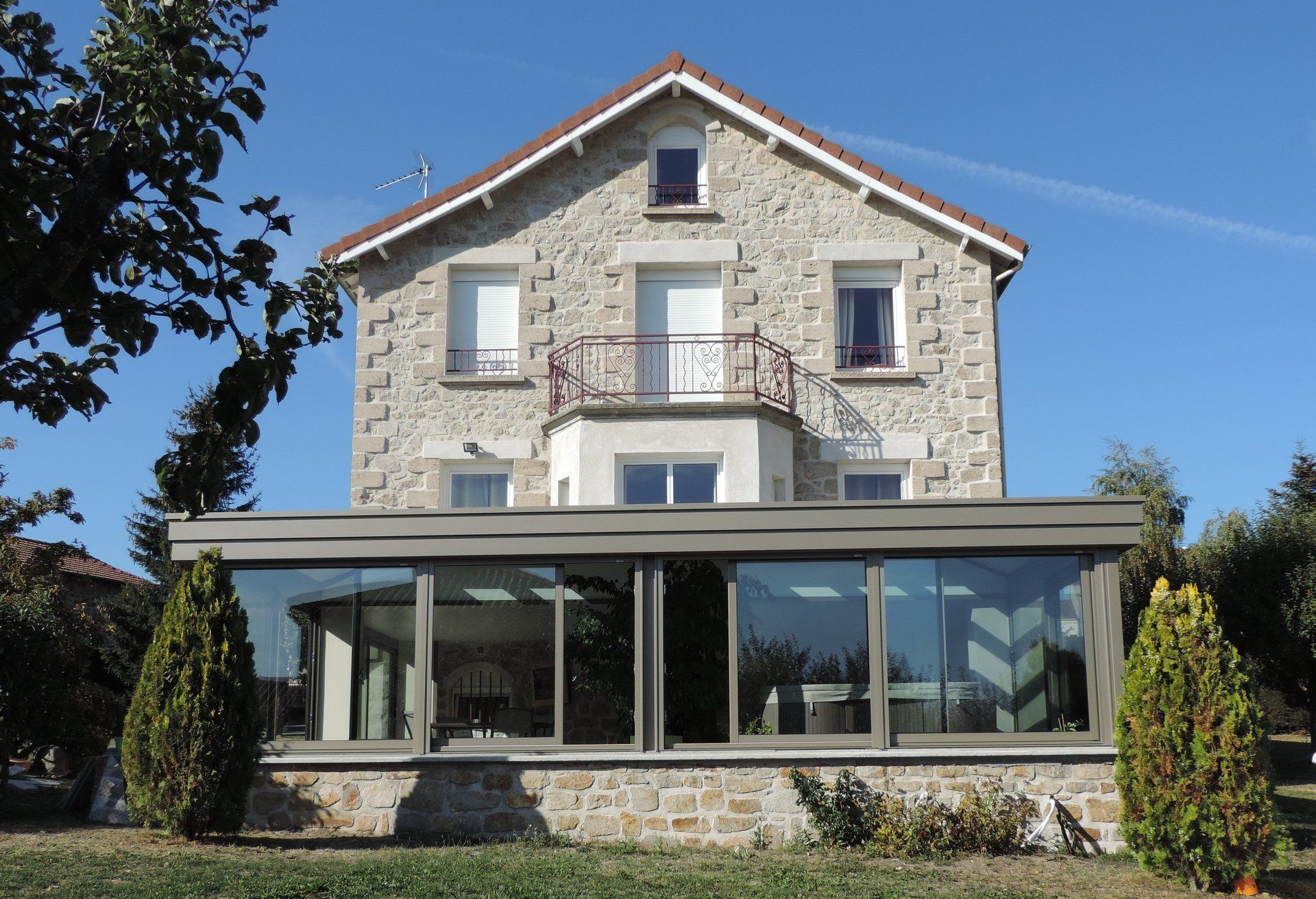 VERANDA