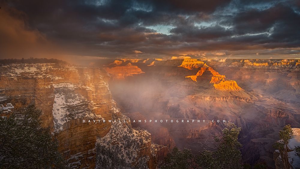 Sunrise over Mather Point  after a fresh snowfall, Grand Canyon National Park, AZ