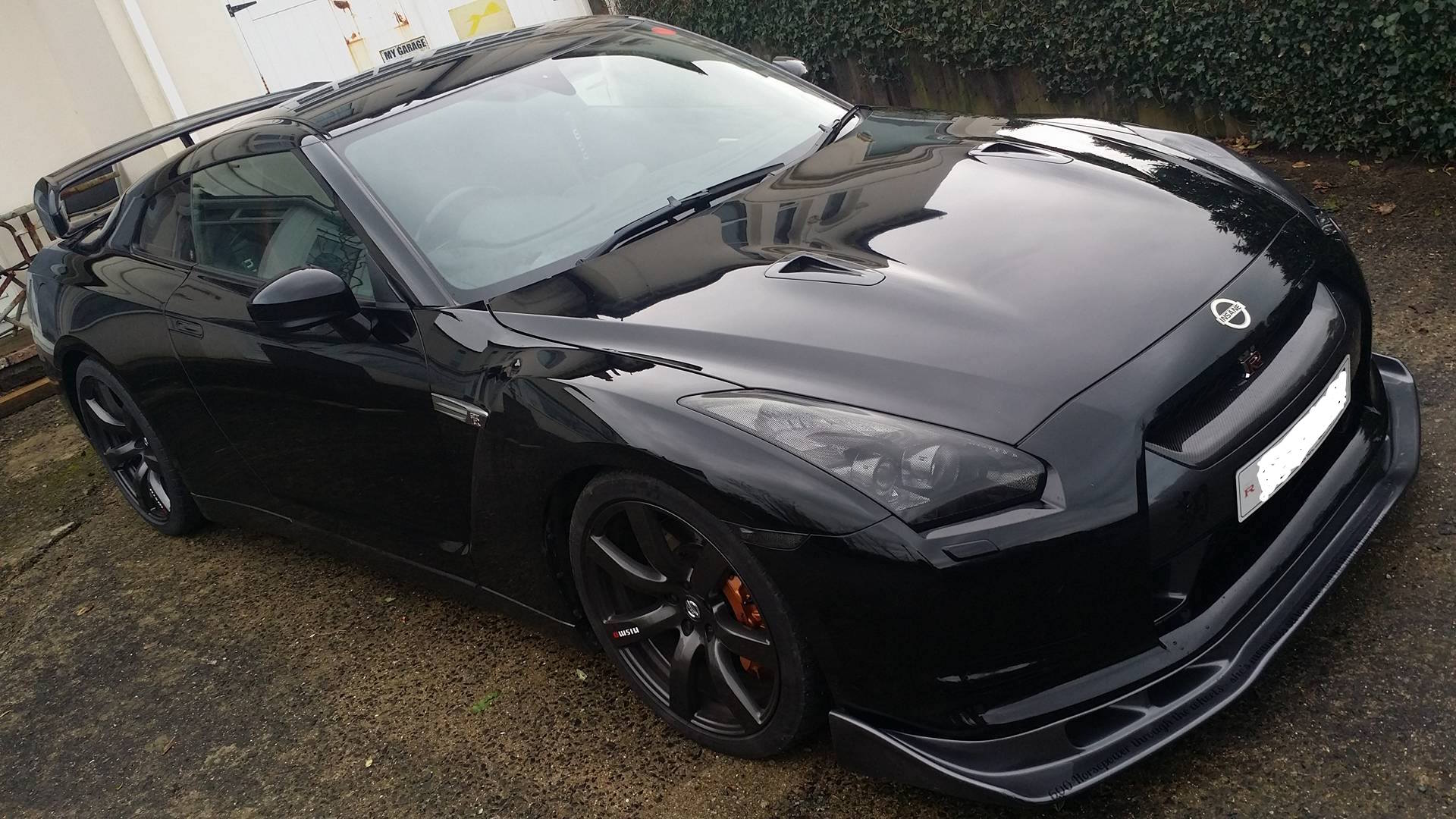 nissan gtr light tint