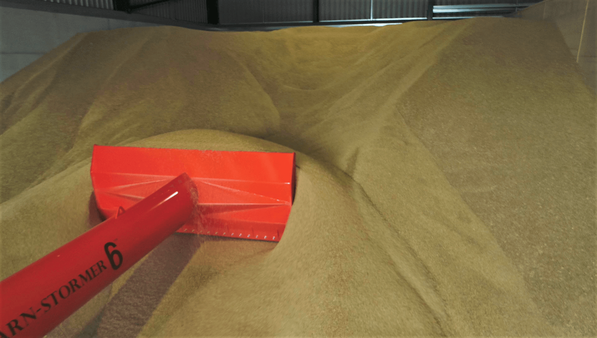 Ceres Grain Pusher Barn-Stormer