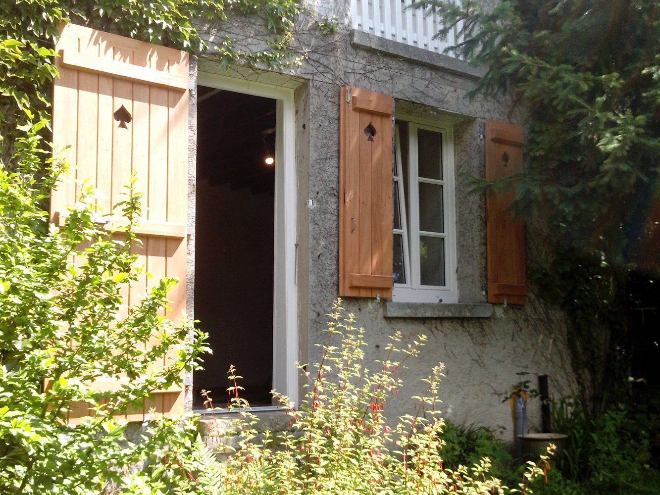 Menuiserie Vautier 95, fabrication traditionnelle et installation de volets et persiennes, menuiserie traditionnelle Menuiserie Vautier 95, fabrication traditionnelle et installation de volets et persiennes, menuiserie traditionnelle