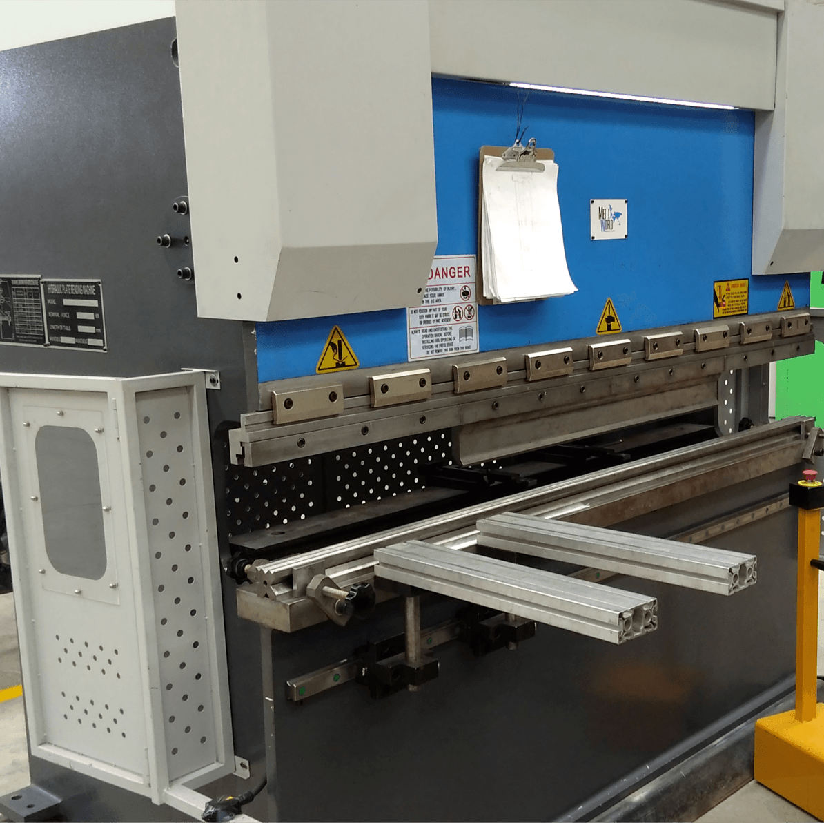 En-soportes-steel-tenemos-servicio-de-doblez-cnc-en-acero-al-carbon-e-inoxidable-alumunio