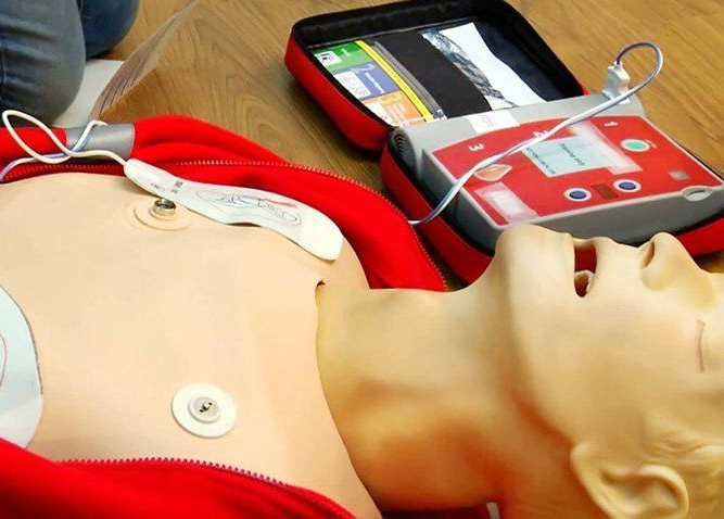 Desfibriladores de formación para entrenamiento en RCP y uso de DEA