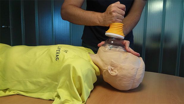 Dispositivo antiatragantamiento para niños y adultos para emergencias