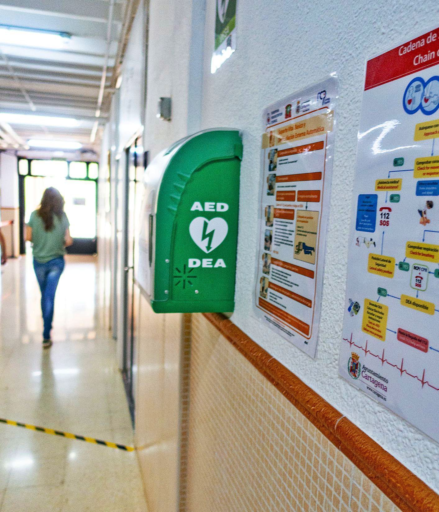 Desfibrilador en colegio Desfibrilador en colegio