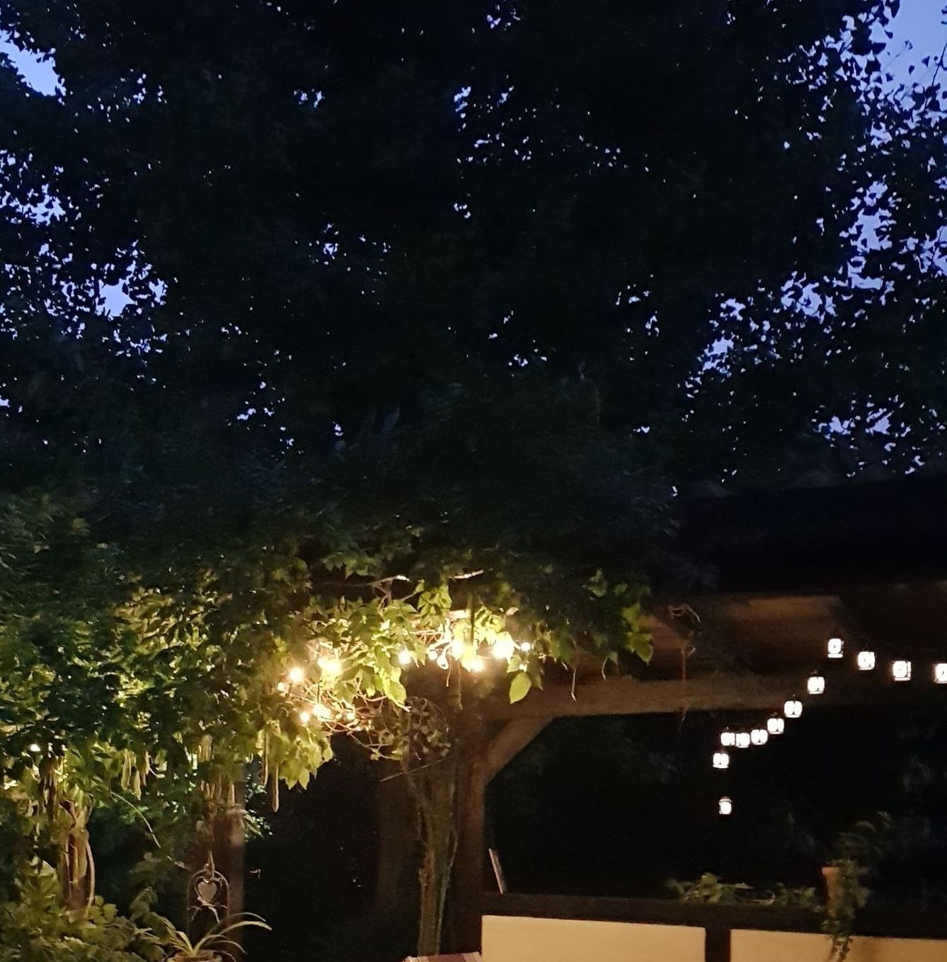 Gartenhaus mit Freisitz