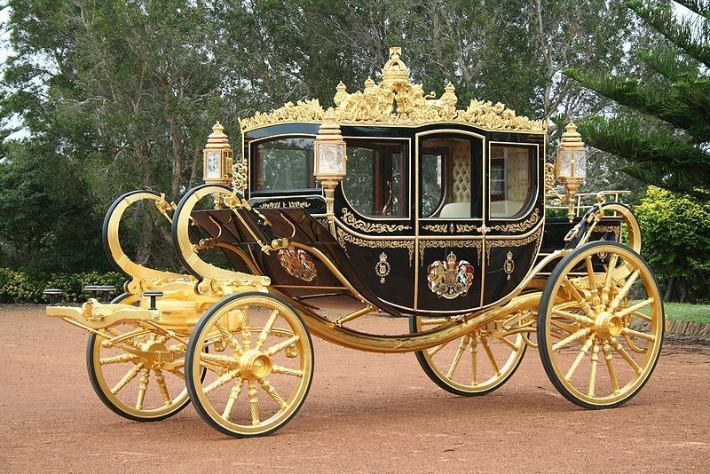 Die Imperial State Coach für die Krönungsfeierlichkeiten von König Charles III.