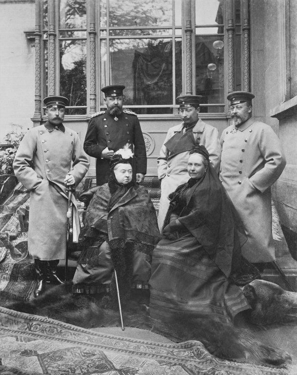 victoria und ihre enkel in coburg 1894 victoria und ihre enkel in coburg 1894