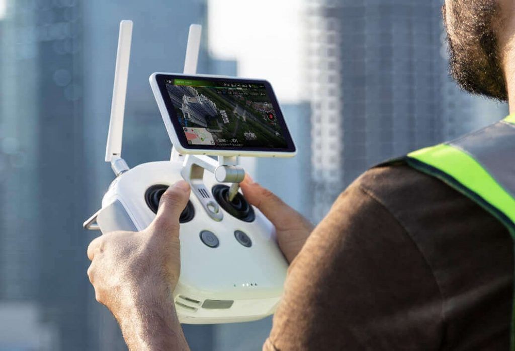 Disfruta de una transmisión de imagen en HD estable y fiable con un alcance de 7 km, ideal para cartografiar zonas extensas.