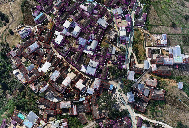 Equipada con un obturador mecánico global y el novedoso sistema TimeSync 2.0, que sincroniza el tiempo entre módulos con una precisión de microsegundos, la Zenmuse P1 permite a los usuarios capturar datos con precisión centimétrica en combinación con la tecnología de compensación de posición y orientación en tiempo real.