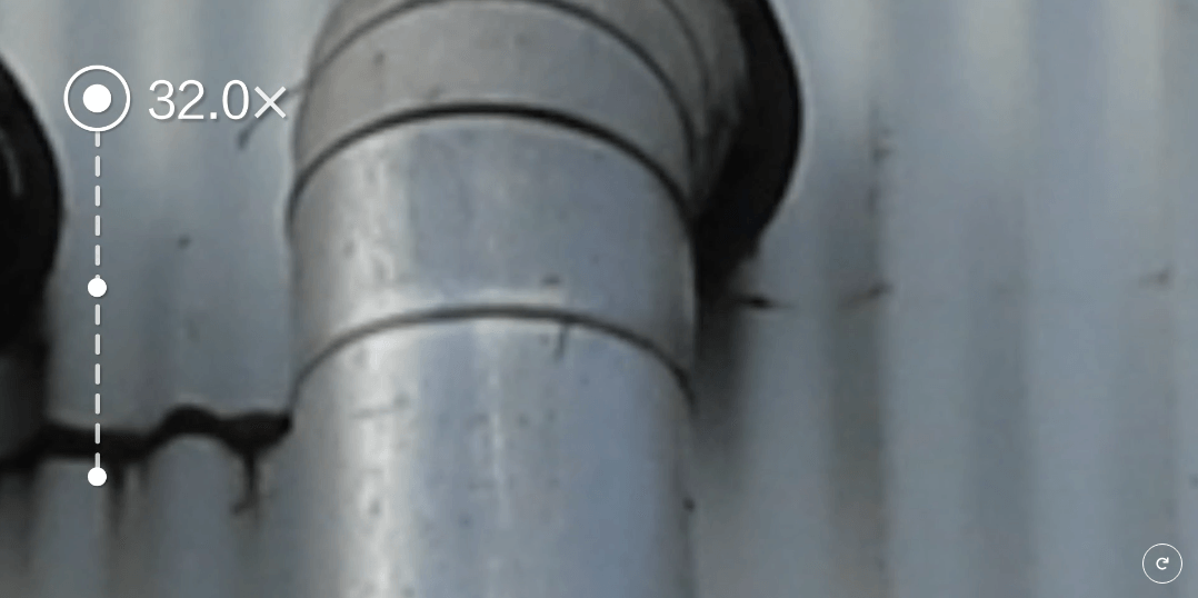 Captura imágenes y vídeos nítidos desde una distancia de seguridad. La cámara visual de alta resolución del M2EA cuenta con un ultrazoom, para que no te pierdas ningún detalle.