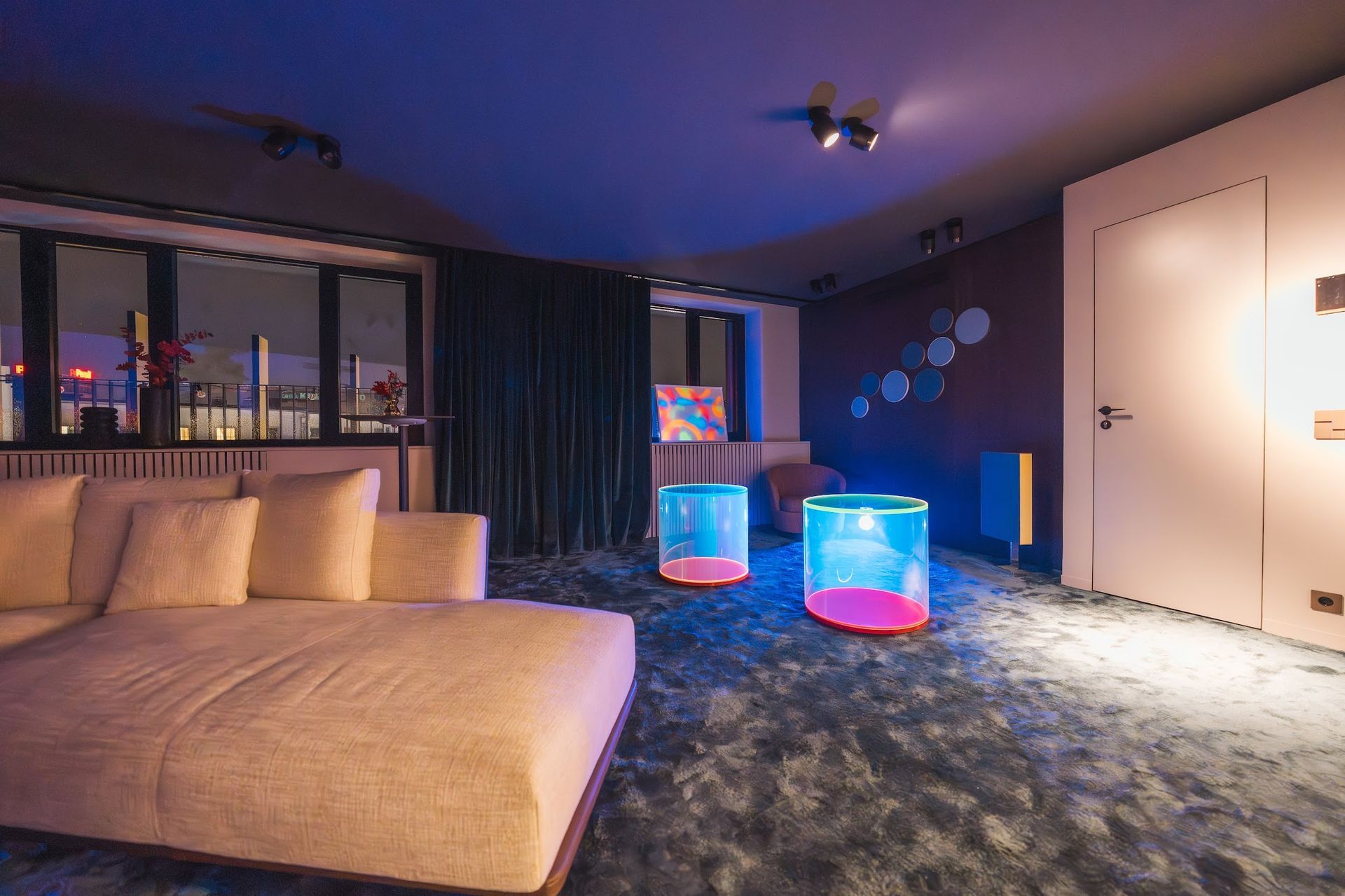 Artist Regina Schumann at Basalte Showroom in Düsseldorf