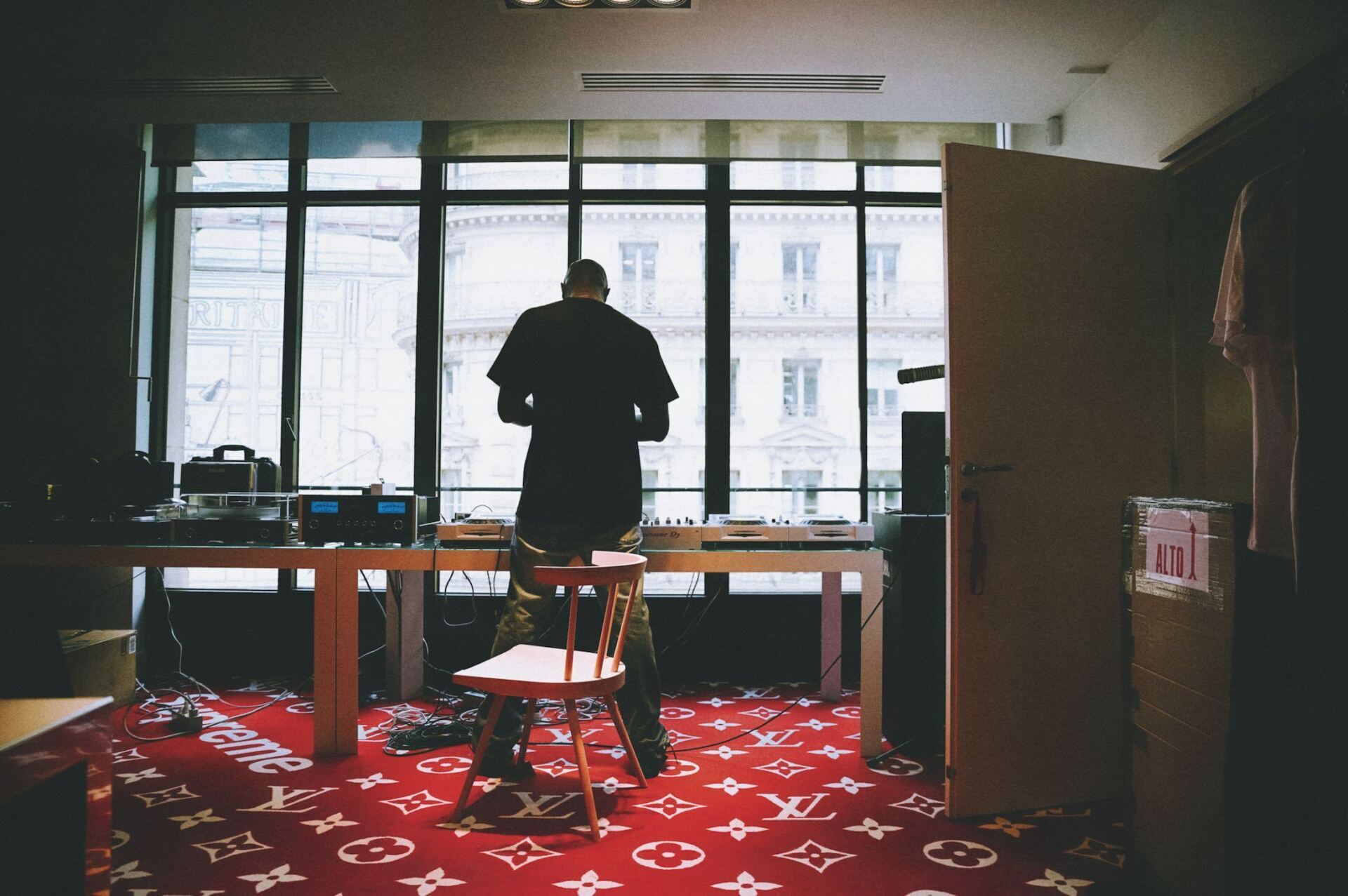 As a designer born out of the hip-hop community, Virgil Abloh had been DJing since his late teens and continued to play gigs around the world after his appointment at Louis Vuitton; He even had a mixing deck installed in his studio space. © Bogdan “Chilldays” Plakov