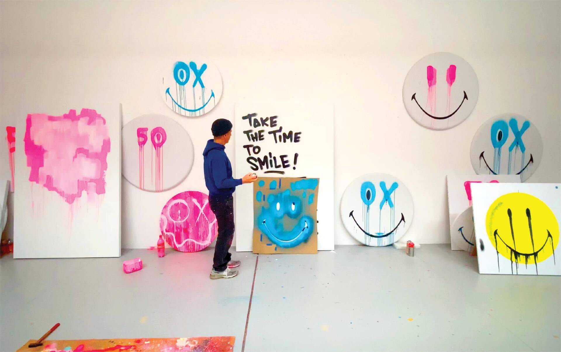 Famed graffiti artist André Saraiva creates the Smiley fiftieth-anniversary artworks in his Paris studio, 2020. © Courtesy of André Saraiva Alethea Magazine