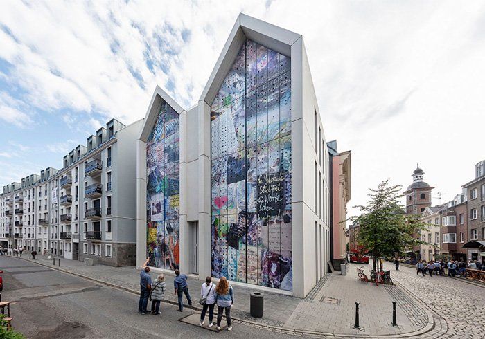 HA Schult - Düsseldorf Freiheit, Foto: Ansgar M. van Treeck Alethea Magazine