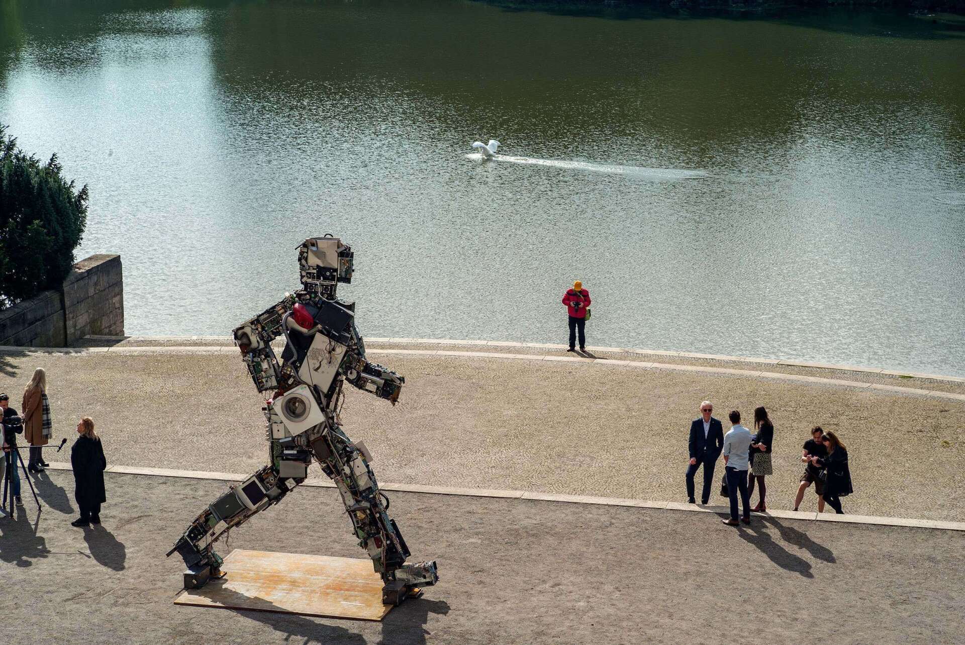 HA Schult ©Ansgar M. van+ Treeck Alethea Magazine by Claudia Mauer