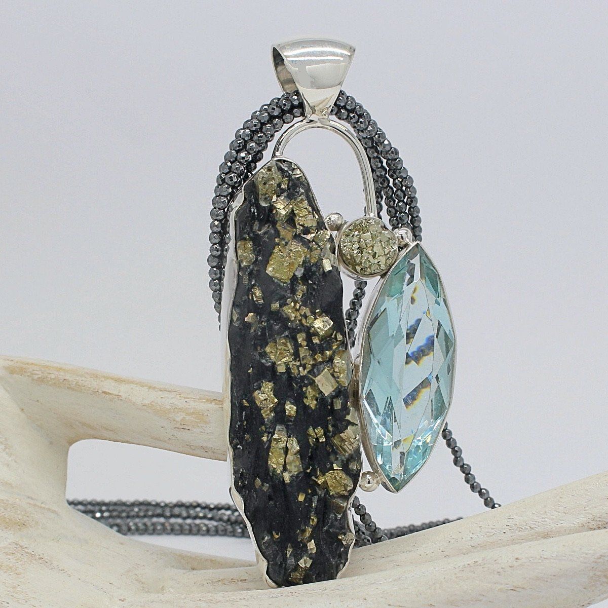 ©Tipico-Eigenart in Amour Fou & Art Magazine