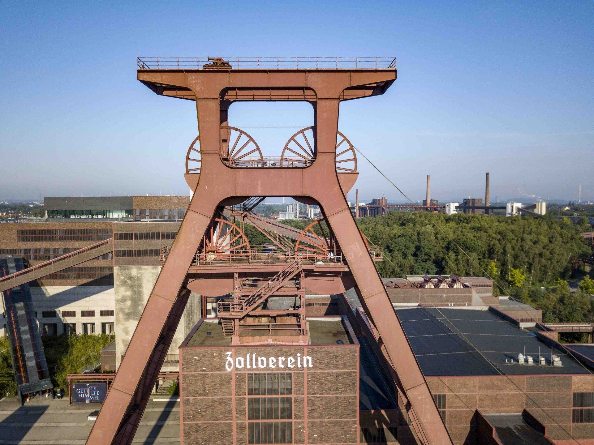Zeche Zollverein Schacht XII Foto: Jochen Tack © Stiftung Zollverein - Amour Fou Art Magazine